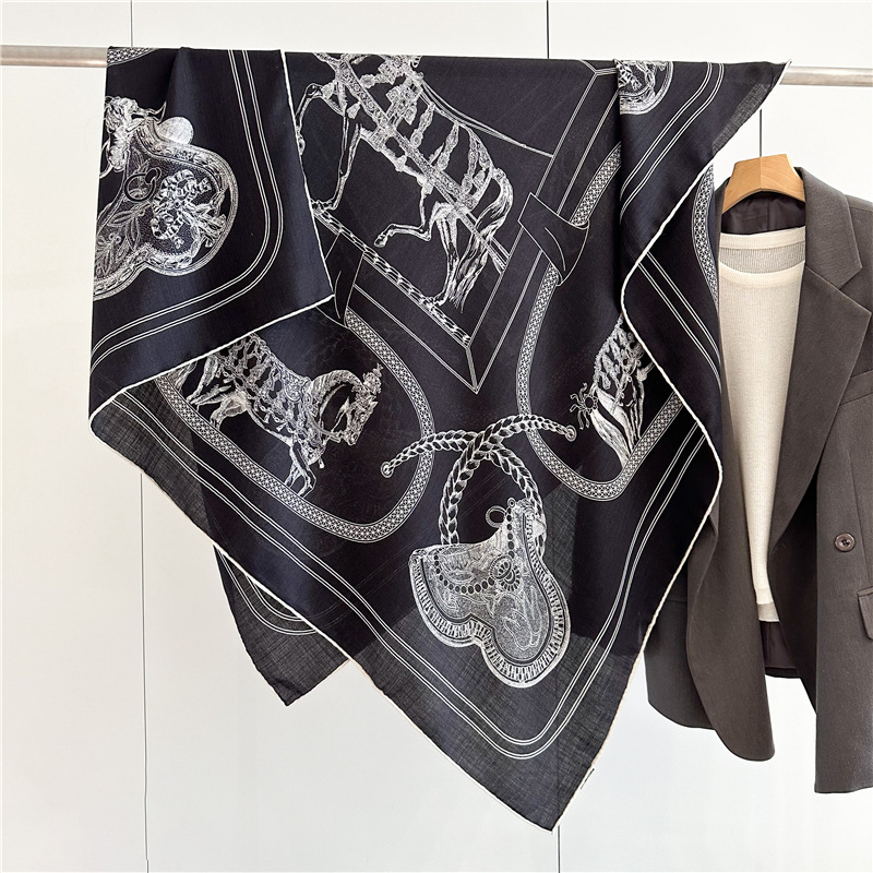 Accessories Brand For Women - Zwart Paard Wol Zijde Blend Sjaal