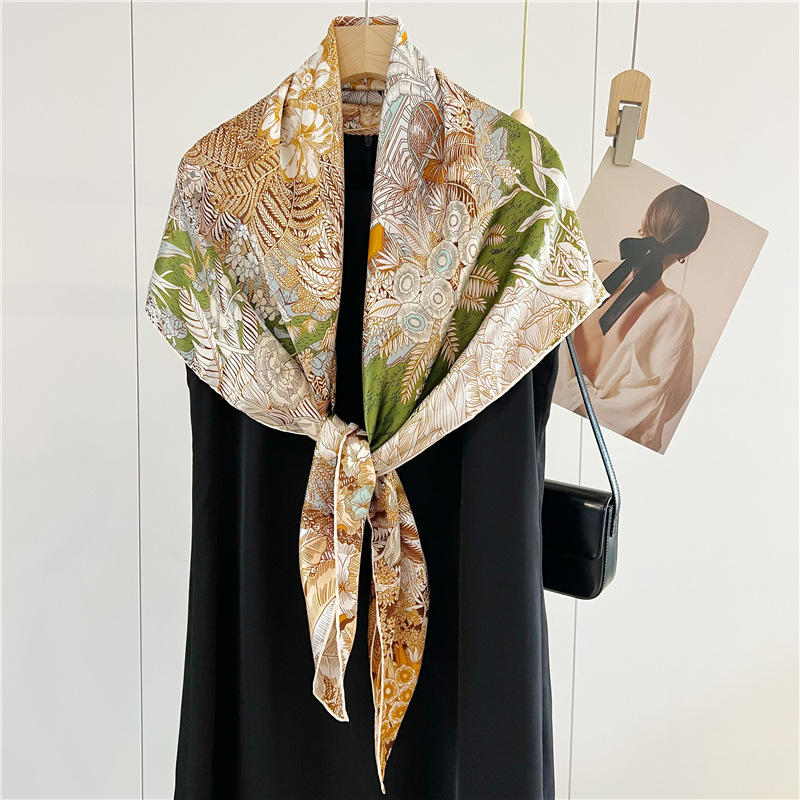 Satijnen zijden sjaal 110 cm m - Accessories Brand For Women recensie en prijs